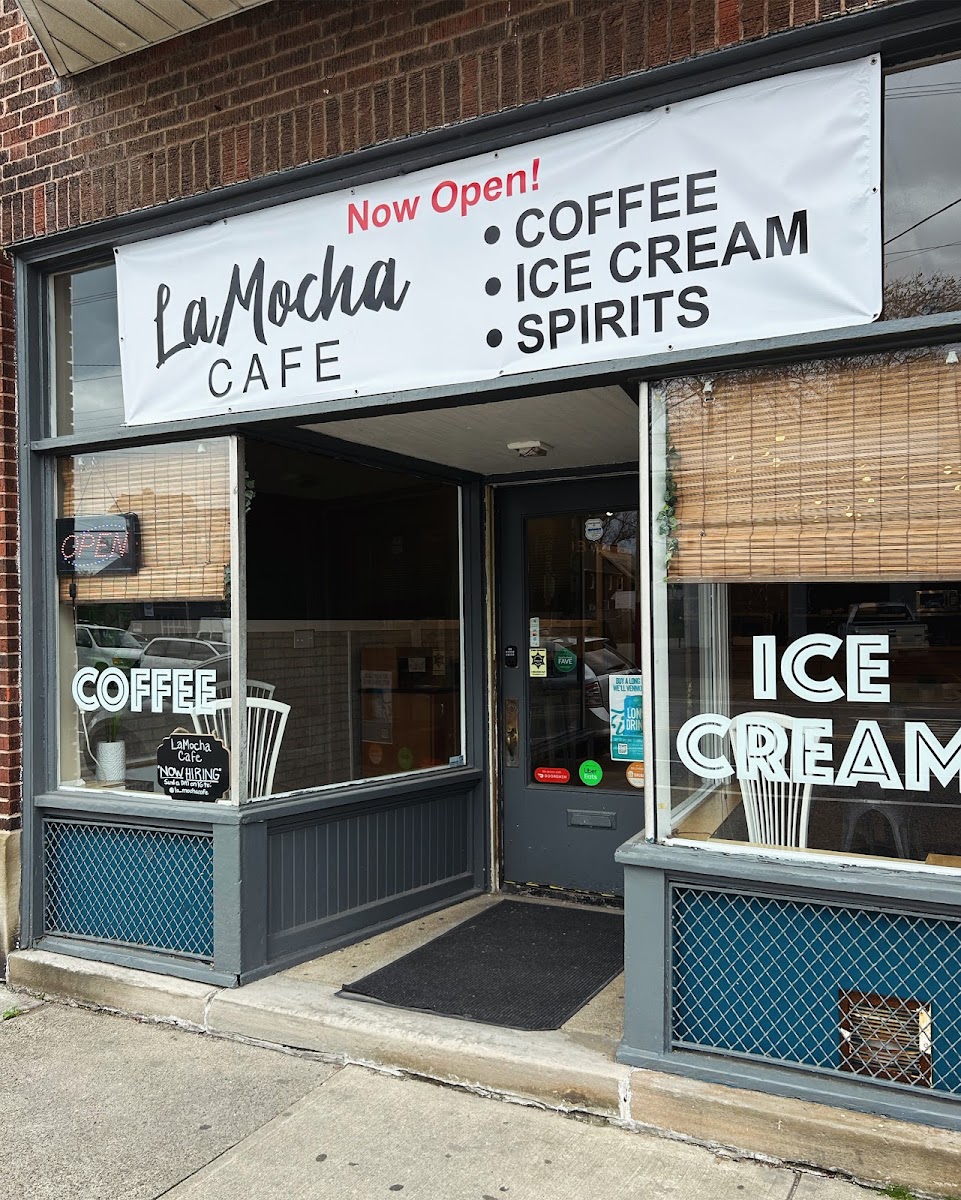 Banner La Mocha Cafe- Lakewood 01